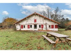 Maison T4 de 90 m² située à Sabres