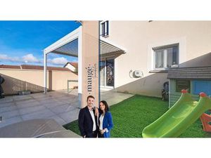 Maison - Mitoyenne - 3 Chambres - Jardin - Pergola bioclimatique - Garage pour rangement -