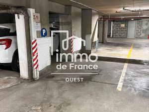 Parking/box ANGERS