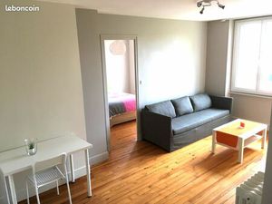 Grand F 2 meublé quartier facs tout echange marquer clermont