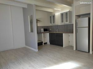 Dompaire : appartement avec cuisine équipée