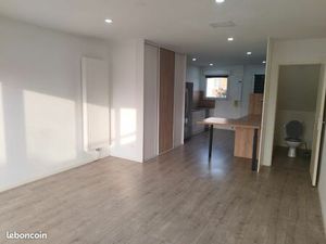 Maison mitoyenne avec jardin