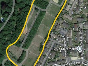 Loue terrain de 3 hectares à Soissons