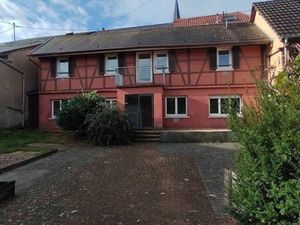 Loue maison centre ville avec terrain