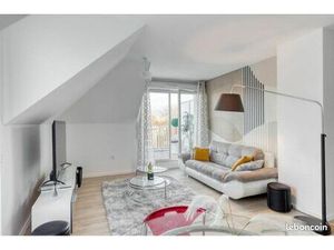 Spacieux et lumineux f3 avec balcon