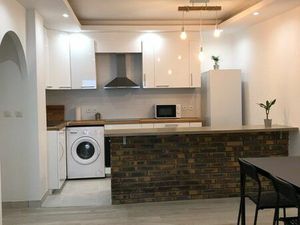 ? Superbe T3 Meublé – Charenton-le-Pont – À 1 station de Paris ?