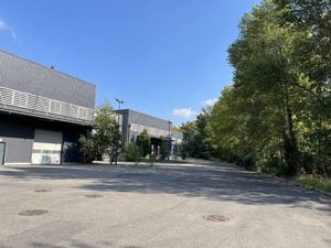 Local d'activités à louer