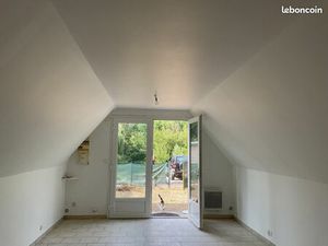 Studio 40 m² saint bandry