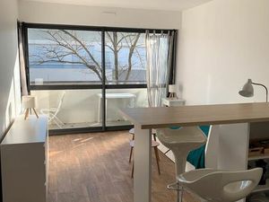 Loc studio lumineux aux Minimes