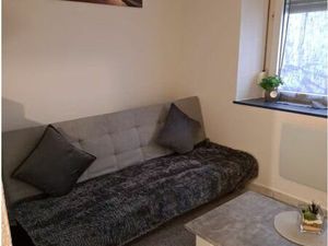 F2 meublé centre ville à 1 min de la place de la réunion