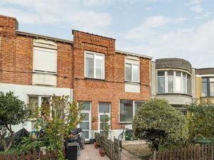 Maison à vendre à Deurne € 279.000 (LI73H) - Home4You | Zimmo