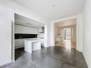 Élégant appartement avec jardin proche des Étangs d’Ixelles