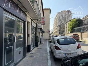 Local commercial à vendre