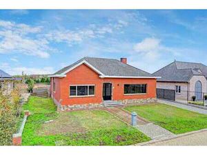 Maison de plain pied avec 3 chambres  véranda et garage!