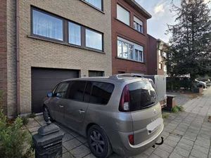 Charmante maison de maître avec 3 chambres  un grand garage