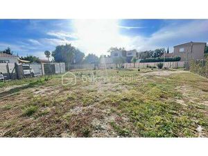 Terrain constructible viabilisé à vendre