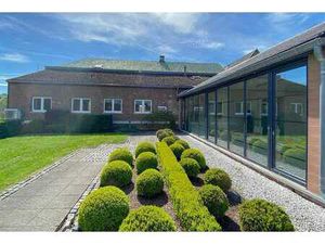 Grande surface de bureaux  cadre privilégié et lumineux