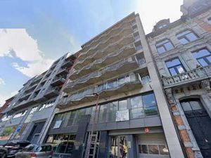 100% des parts d'une SA immo. à céder  ou building à vendre