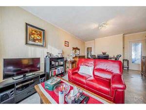 APPARTEMENT 1 CH - CAVE - GARAGE PRIVÉ