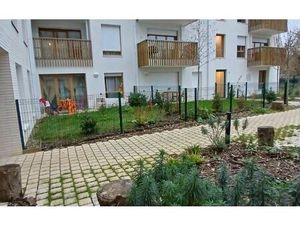 Location appartement  94.29 m² T-5 à Bondy  1 750 €