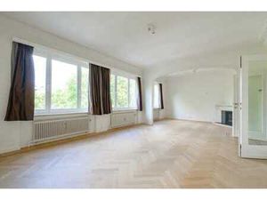 Molière/Pl. C. Meunier : Appartement 2 ch  terrasse + garage