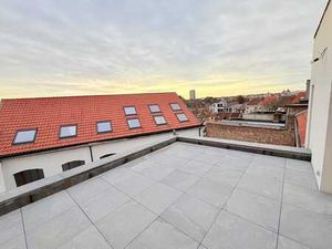 Penthouse – 144 m² – Grande terrasse dominante sur les toits