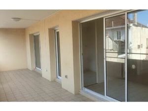 Location appartement  44.54 m² T-2 à La Teste-de-Buch  636 €