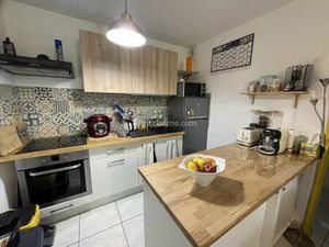 Location T2 RDC Centre-ville Le Bono