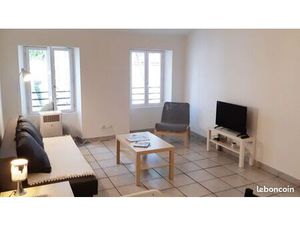 ARGELES-SUR-MER – 3 pièces dernier étage  lumineux au coeur du village