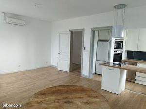 APPARTEMENT T3 / 98 m² – COMINES – ÉTAT NEUF – DPE B – PARKING – FIBRE