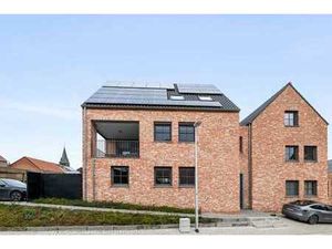 PRACHTIG NIEUWBOUWAPPARTEMENT MET 2 SLKS EN EEN STAANPLAA...