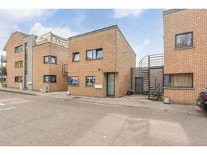 Gunstig gelegen opbrengsteigendom bestaande uit 2 studio's