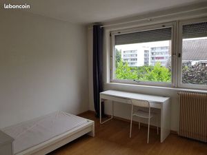 TRES BELLE CHAMBE proche de la cité scientifique