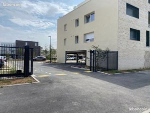 Place de parking couverte et sécurisé au centre ville de Wattrelos