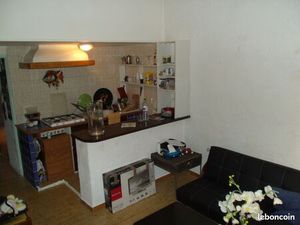 Manosque T2 avec petite terrasse location 1 an renouvelable libre fin decembre ou debut ja