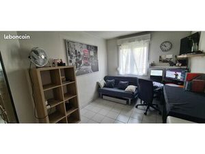 Studio meublé Villeurbanne  proche INSA/IUT + parking. 510 CC