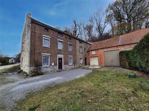 MAISON 4 CHAMBRES  JARDIN  GARAGES