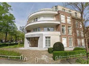 Bois de la Cambre : Appartement 3 chambres avec parking