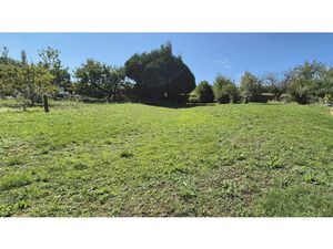 Vente terrain à batir 700 m² à Prisse (71960)  69 000 €