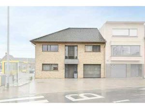 Maison moderne avec 3 chambres  atelier et jardin