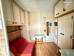 Studio 1 pièce 9 m²