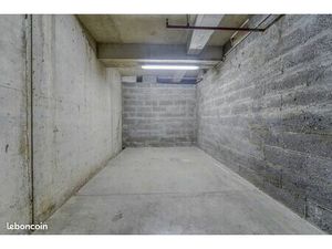 Garage/box 6 m² Paris