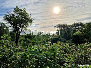 Terrain 1123 m² BOUILLANTE