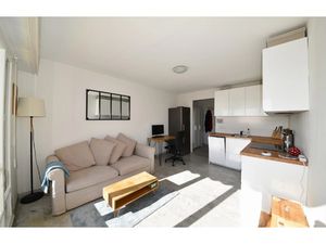 2 PIECES AVEC BALCON VUE MER