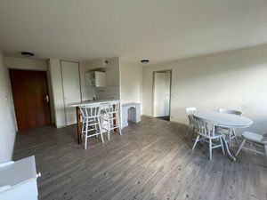 F2 Meublé de 39.95m² - ROUEN (CHU) - Parking