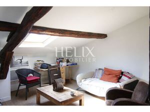 Beau studio à Saint Germain en Laye au pied du RER A.