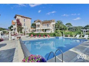 Vente Hôtel 4* 900 m²