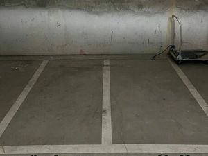 Parking 2 roues/Moto/scooter