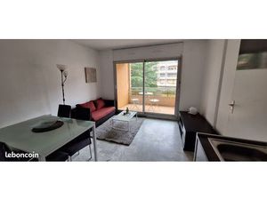 Location 2 pièces avec piscine