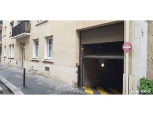 Rare à la vente – Grand emplacement de parking souterrain – Paris 17ᵉ  Quartier Ternes